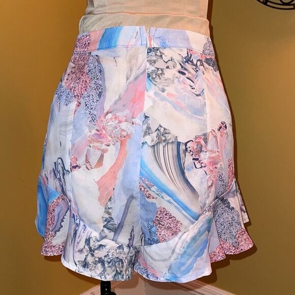 Mika & Gala shorts w ruffled hem NWOT 10 - Picture 2 of 7